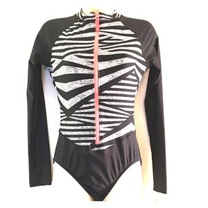 XS Speedo 1-piece long sleeve zebra print swimsuit